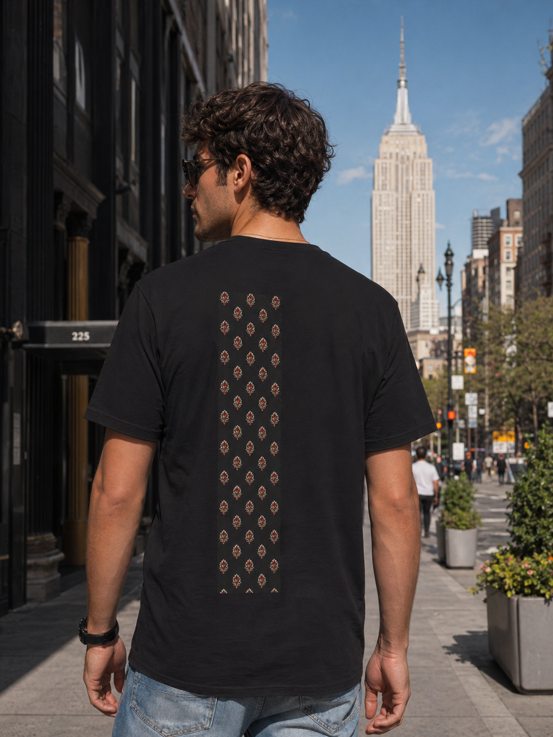 SANTI Heritage Bagh Buta Pocket Tee – Minimal Indian Block Print Streetwear T-Shirt
